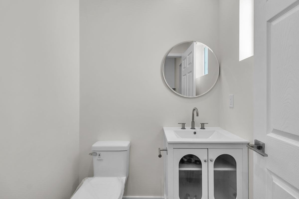 1400 Elm Ave - Photo 2 of 16