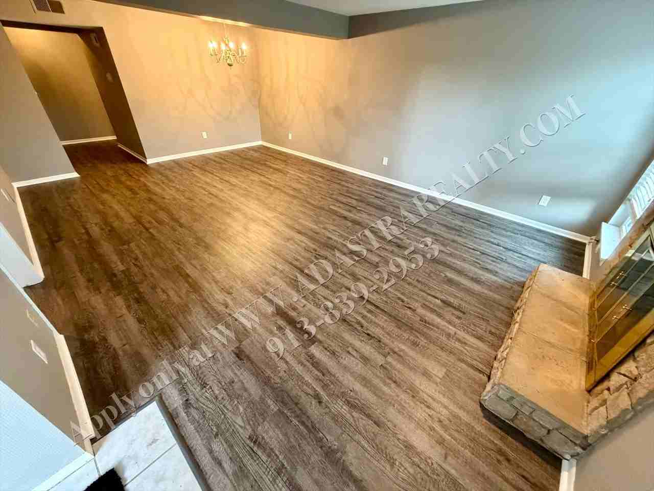 12708 W 110th Ter - Photo 4 of 16