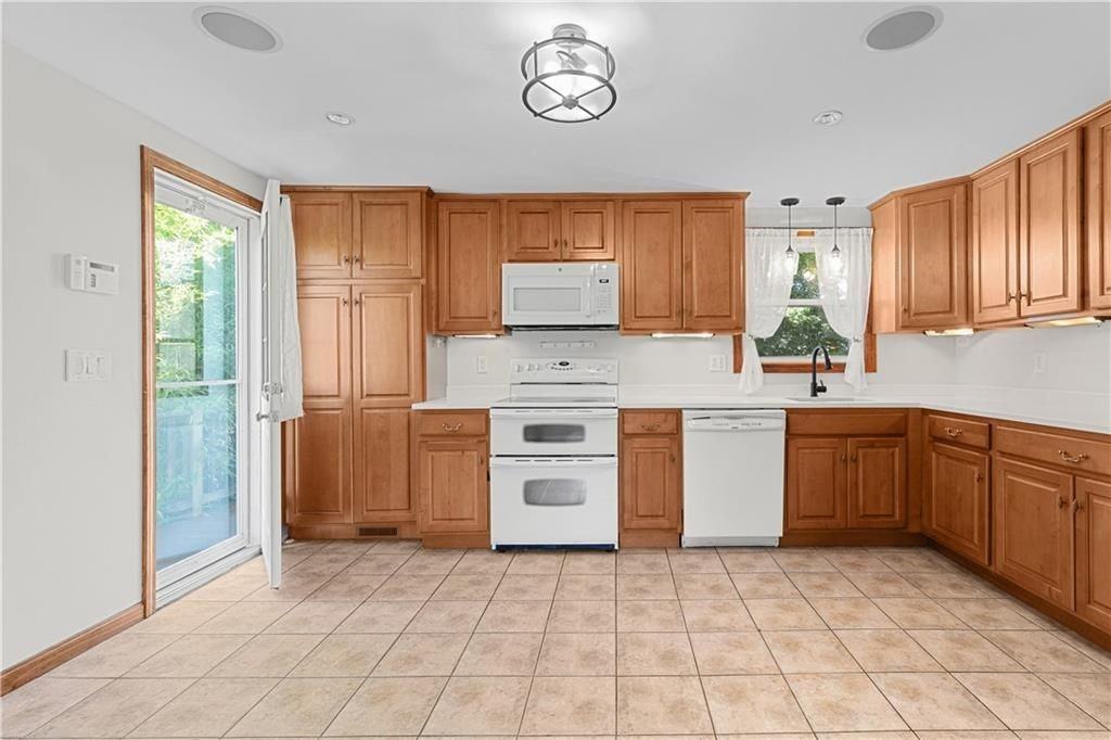 25 Harris Dr - Photo 6 of 32