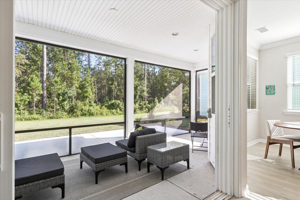 731 Harborside Dr - Photo 2 of 6