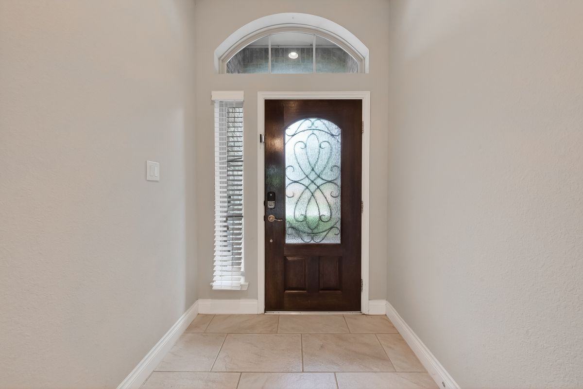 18011 Begbie Path - Photo 7 of 43