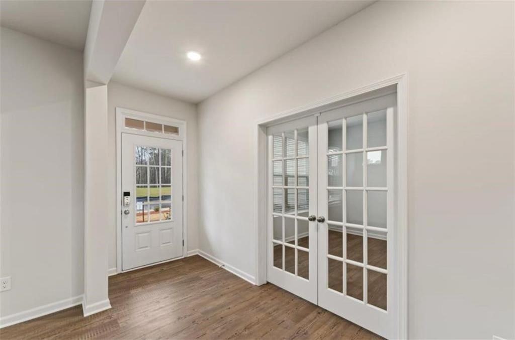 437 Carmichael Cir - Photo 7 of 34