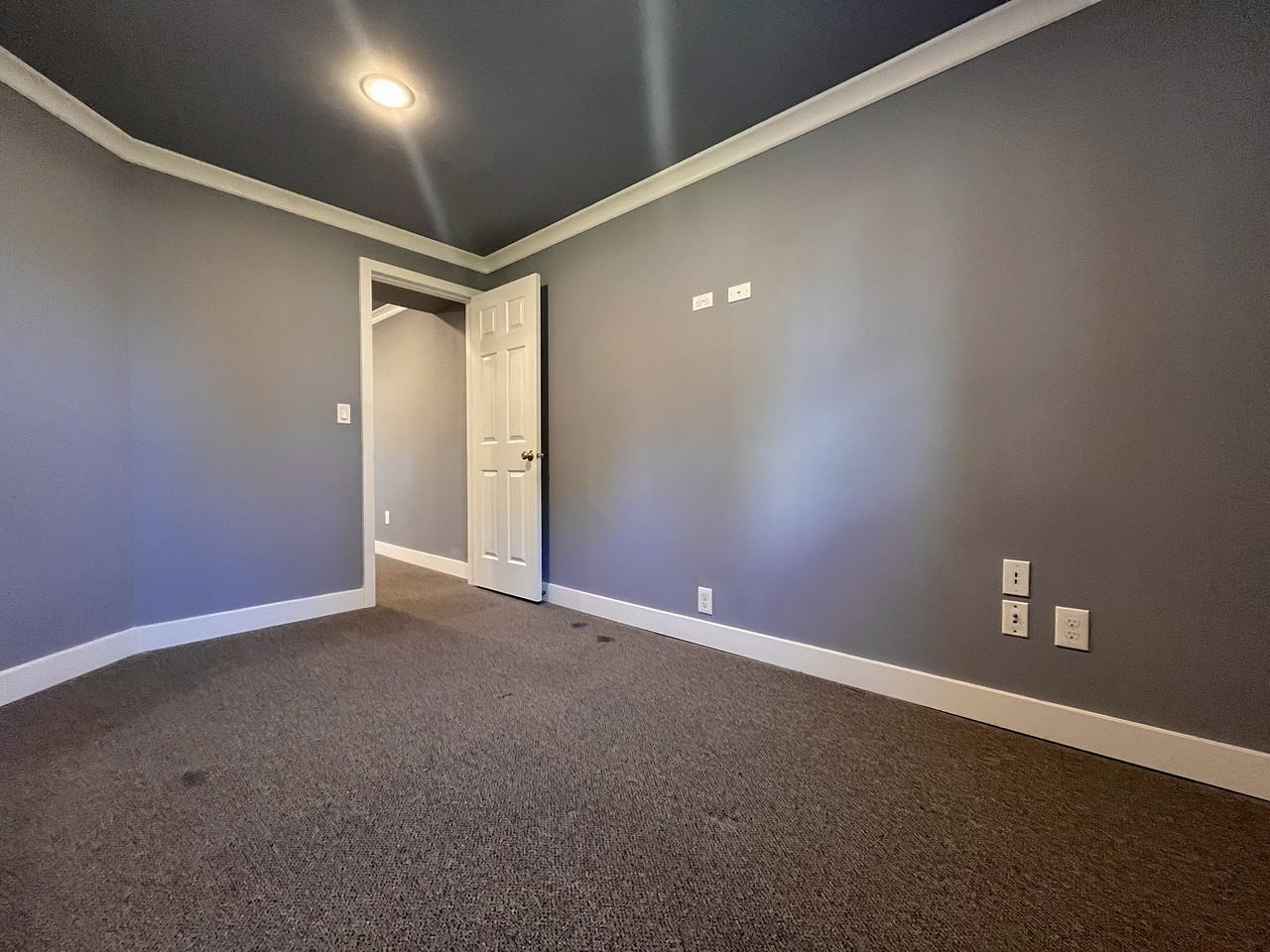 17872 58 Avenue - Photo 7 of 15