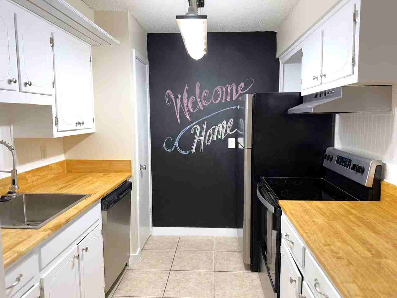 207 Riverbend Dr #207 - Photo 5 of 40