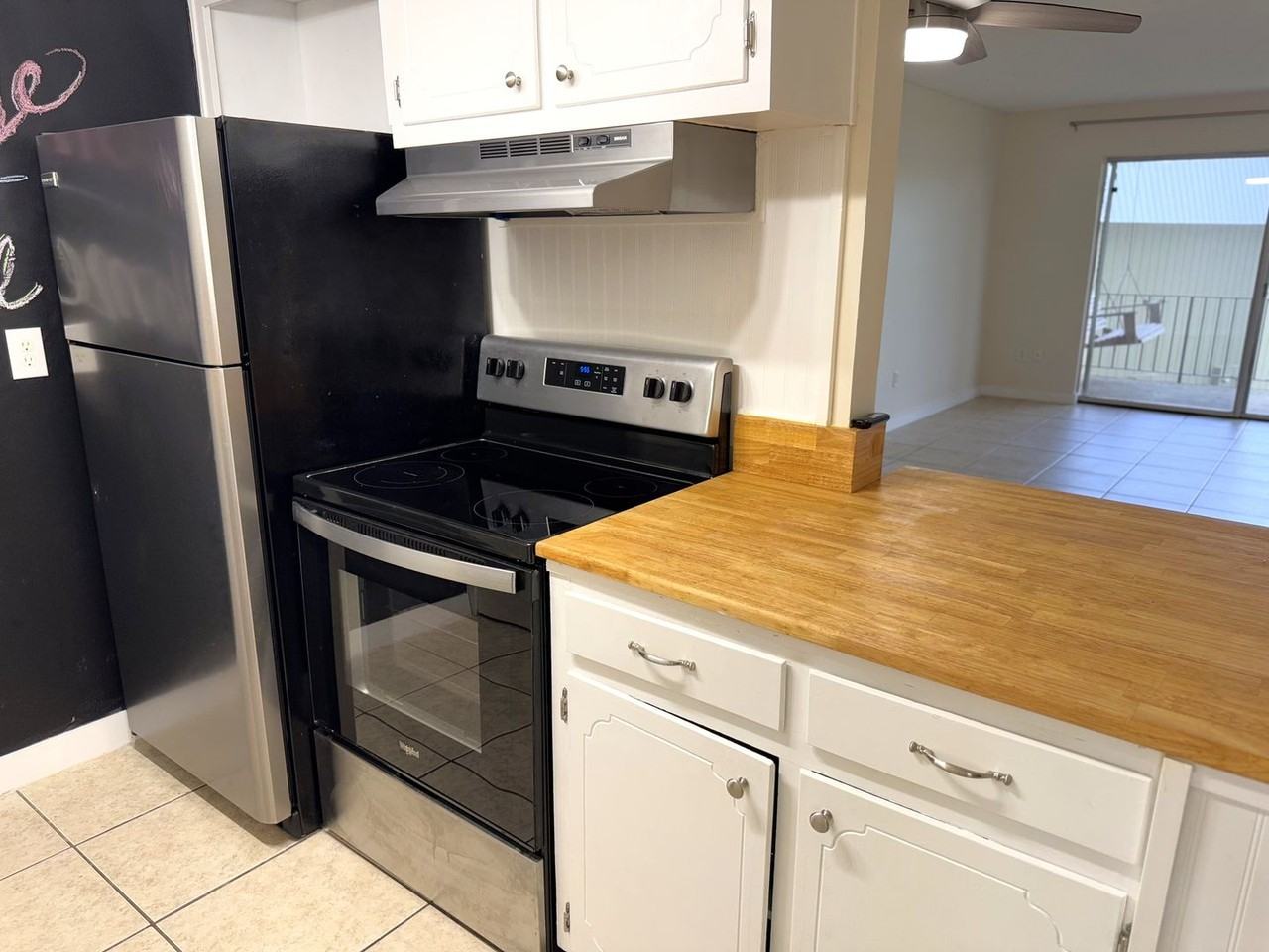 207 Riverbend Dr #207 - Photo 7 of 40