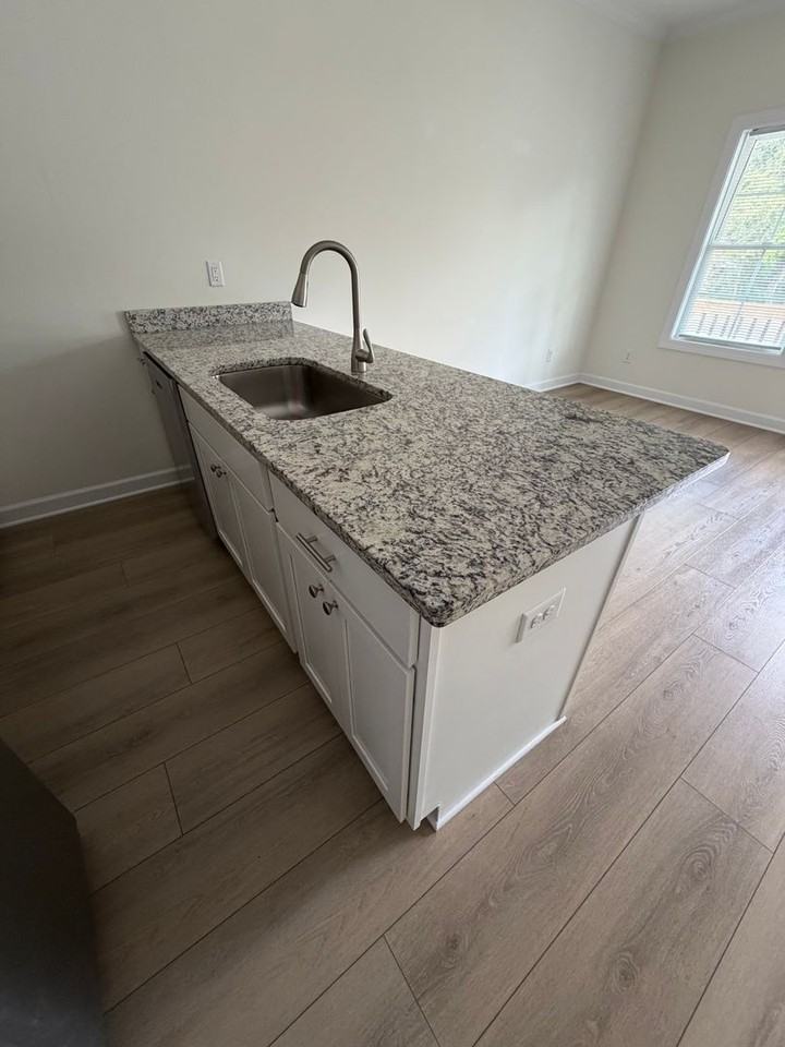 904 Fort Totten Dr #A - Photo 3 of 11