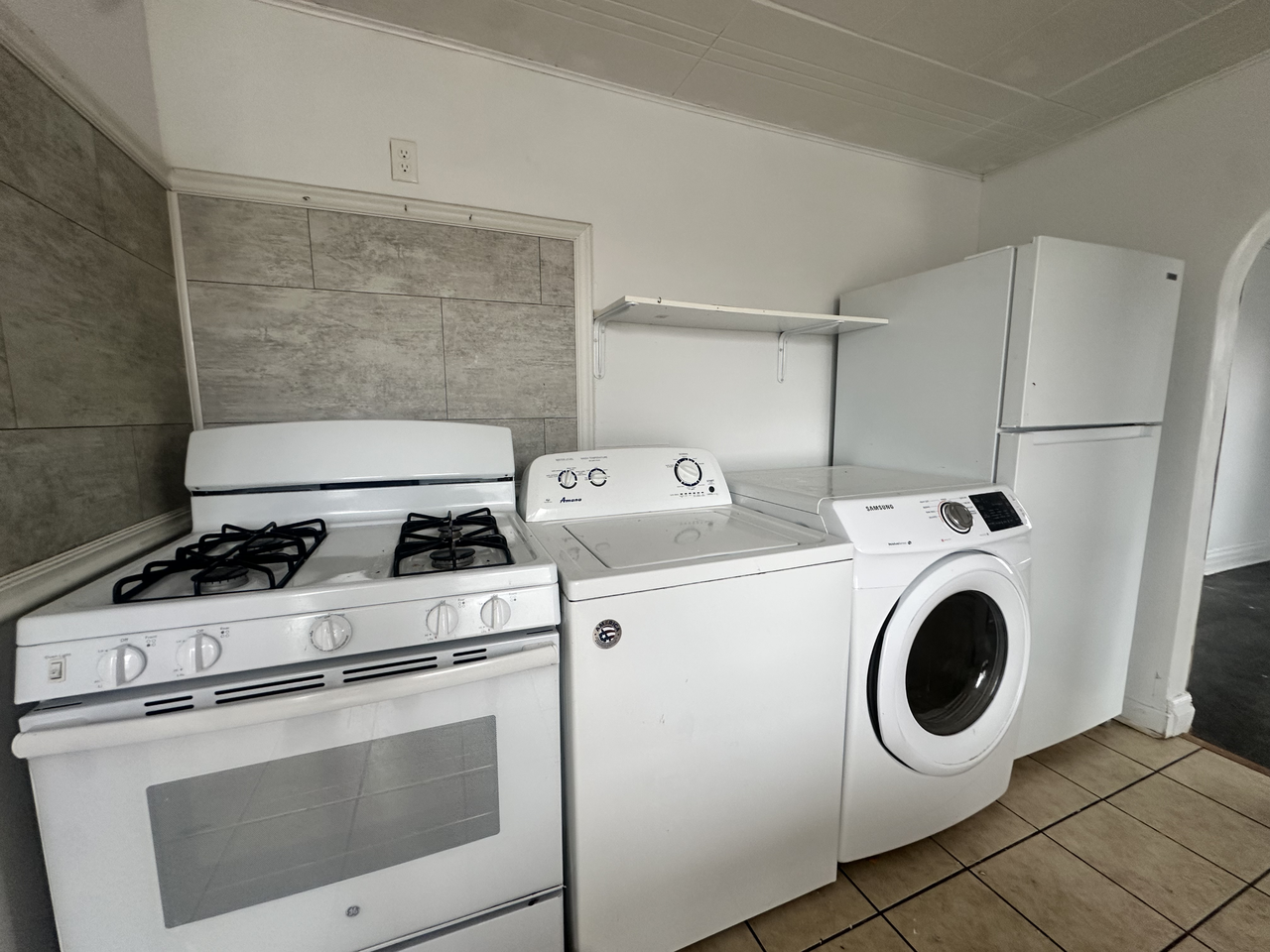 525 Pennsylvania Ave #5 - Photo 5 of 8