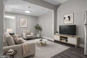 featured image of 249 N Mulberry St