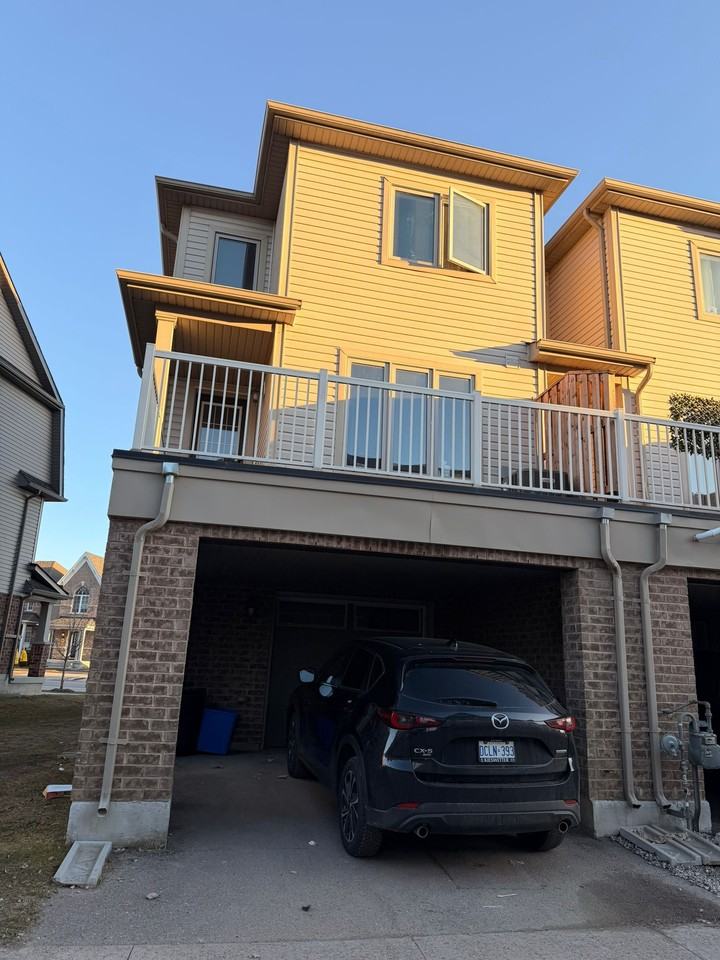 456 Linden Drive - Photo 2 of 9