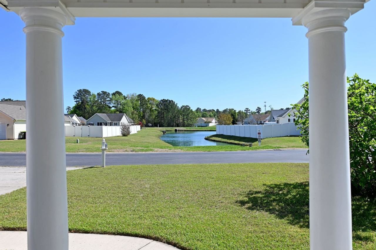 8256 Tartan Ln - Photo 4 of 27