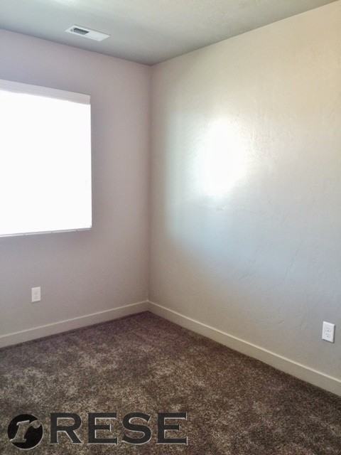 734 E 150 N - Photo 5 of 26