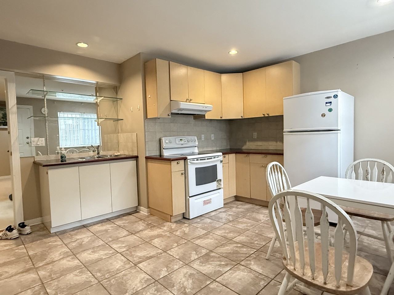 1819 East 64th Avenue - Photo 3 of 15