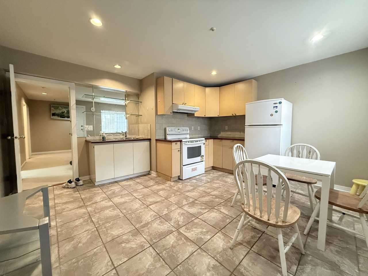 1819 East 64th Avenue - Photo 5 of 15