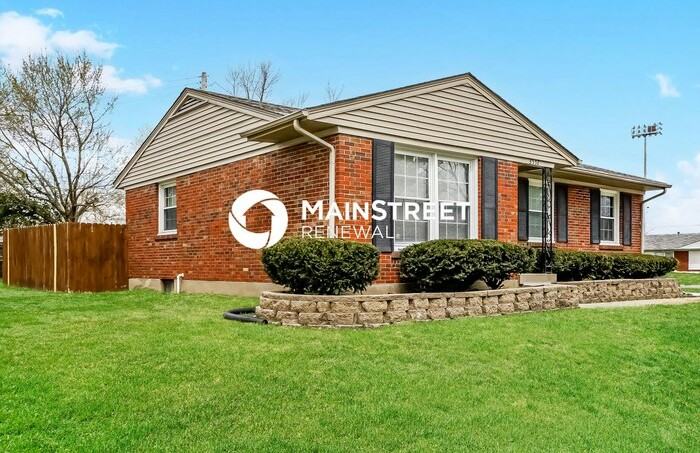 3552 Lisbon Ln - Photo 5 of 17