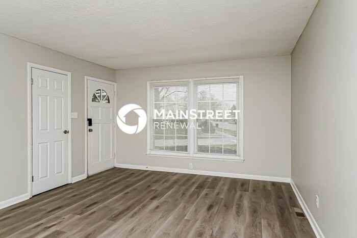 3552 Lisbon Ln - Photo 7 of 17