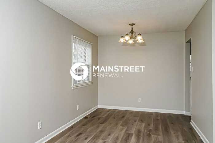 3552 Lisbon Ln - Photo 6 of 17