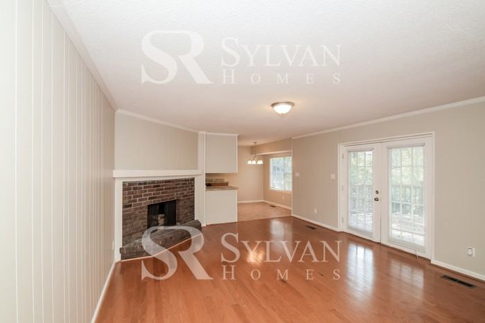 1755 Napier Dr - Photo 4 of 16