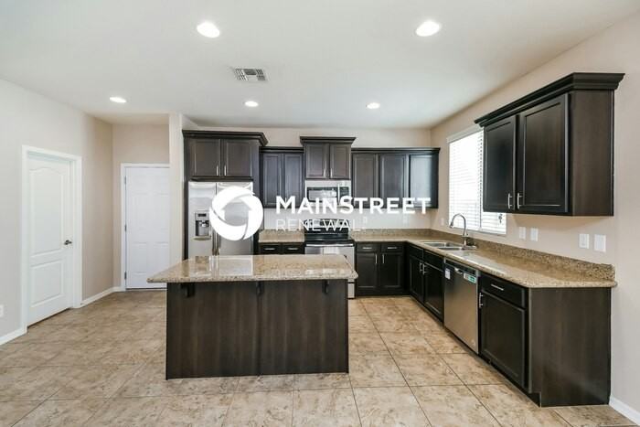 4055 E Tulsa St - Photo 5 of 17