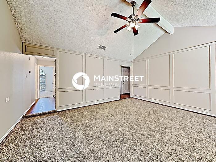 808 Crystal Creek Ln - Photo 5 of 18