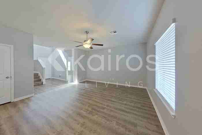 825 Nw 4th St - Photo 7 of 35