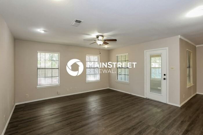 1600 E Bankhead Dr - Photo 2 of 16