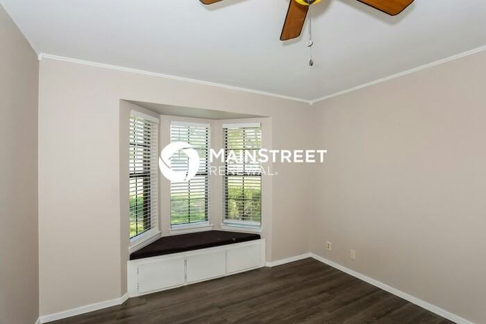 1600 E Bankhead Dr - Photo 4 of 16