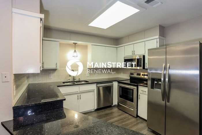 1600 E Bankhead Dr - Photo 5 of 16