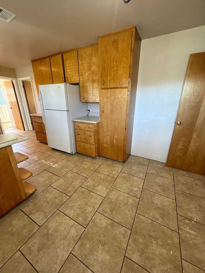 2344 Nile St - Photo 5 of 19