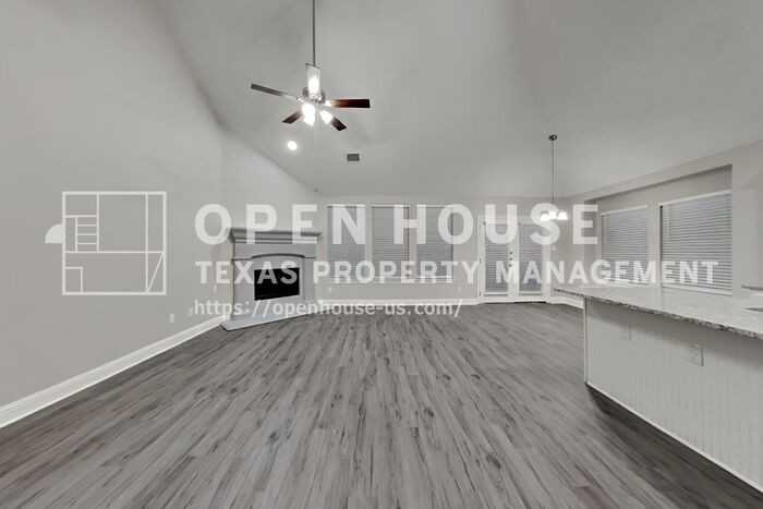 307 Hawks Dr - Photo 5 of 23