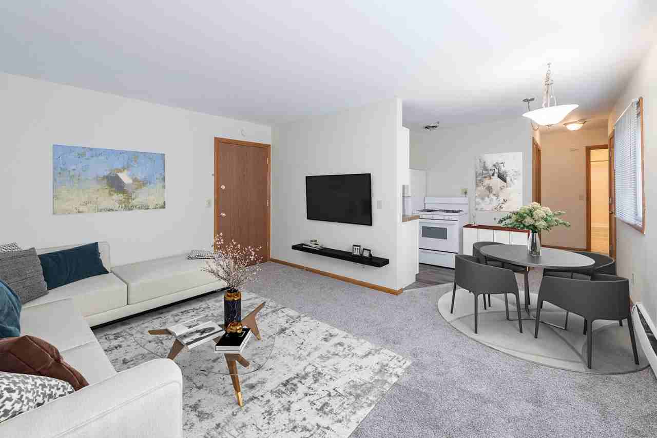 224 Cedar Lake Road North - Photo 2 of 25