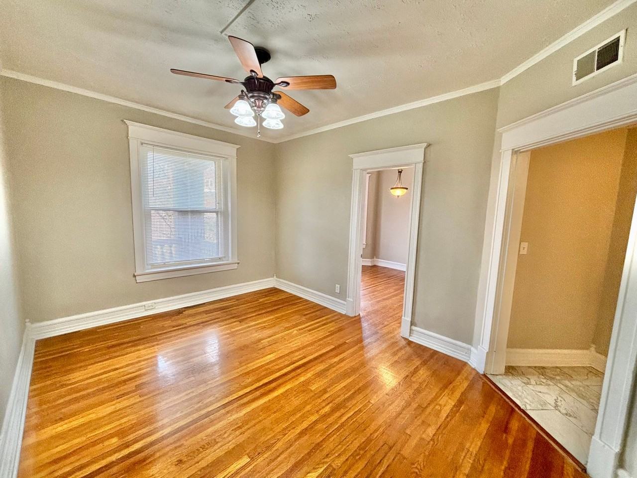 1521 S 4th St #8 - Photo 6 of 10
