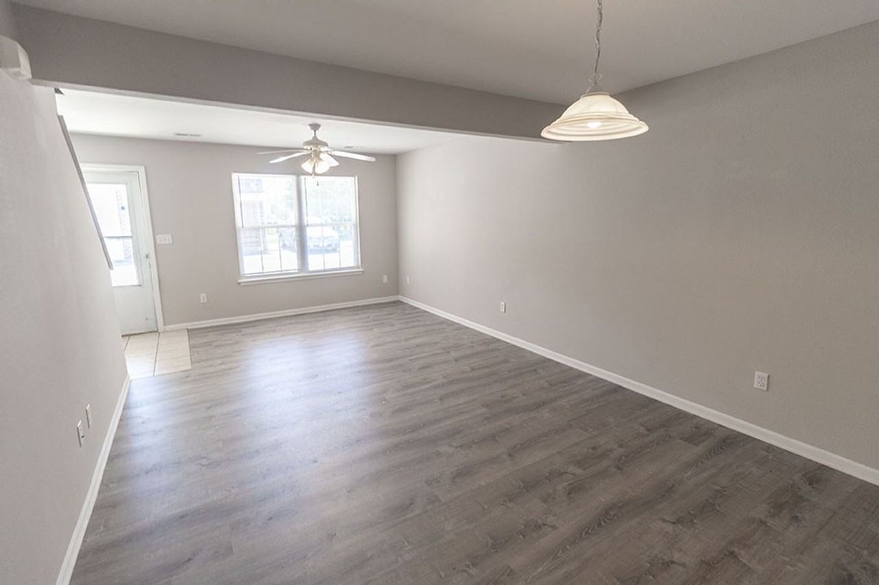 1417 Bodie Dr - Photo 3 of 26