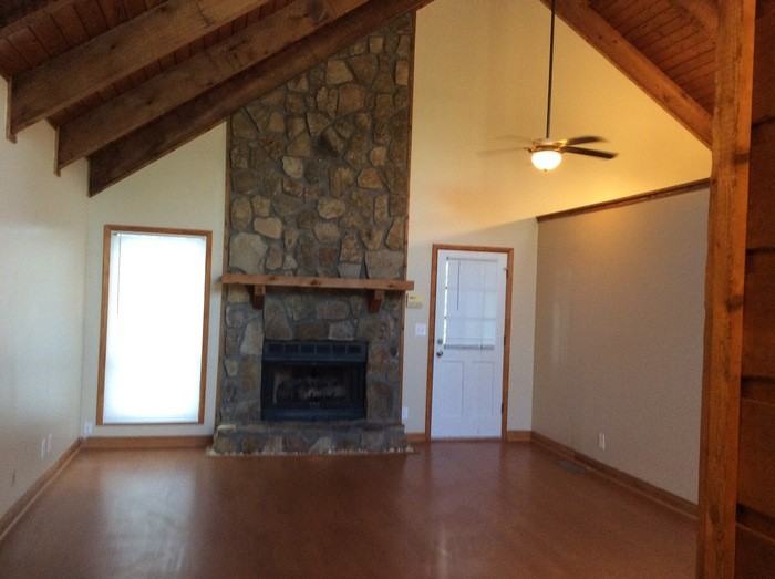 4944 Tremont Dr Ne - Photo 2 of 22