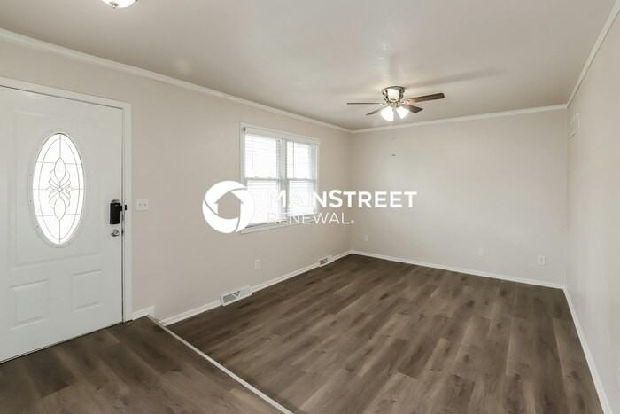 912 Ne 113th St - Photo 6 of 17