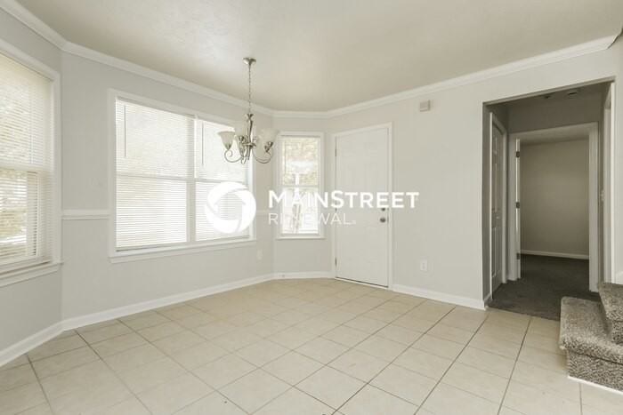 300 Ashton Pl - Photo 5 of 18