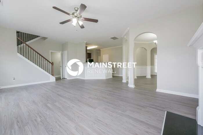 240 Swem Ct - Photo 4 of 17