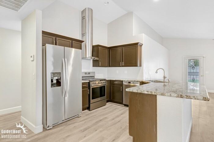 20314 N 82nd Ave - Photo 5 of 16