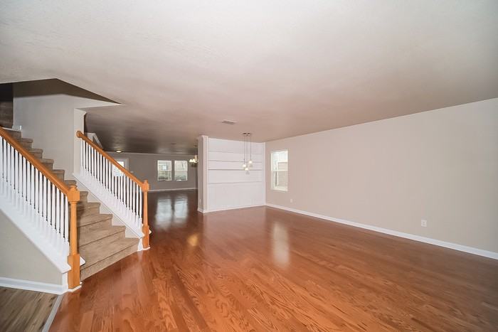 202 Brockton Dr - Photo 7 of 14