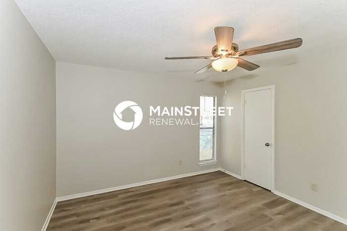 3103 Greenbranch Dr - Photo 3 of 16