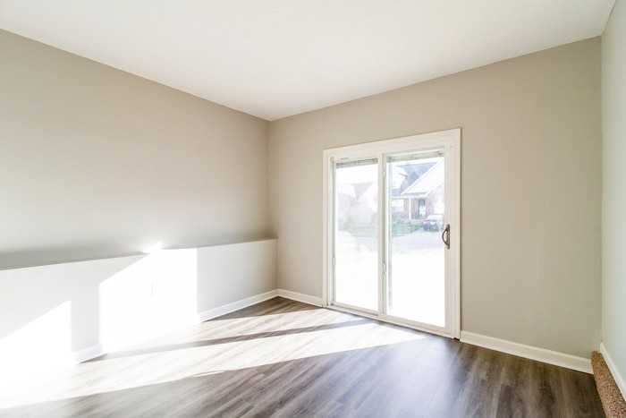 1530 Singh Street - Photo 4 of 11