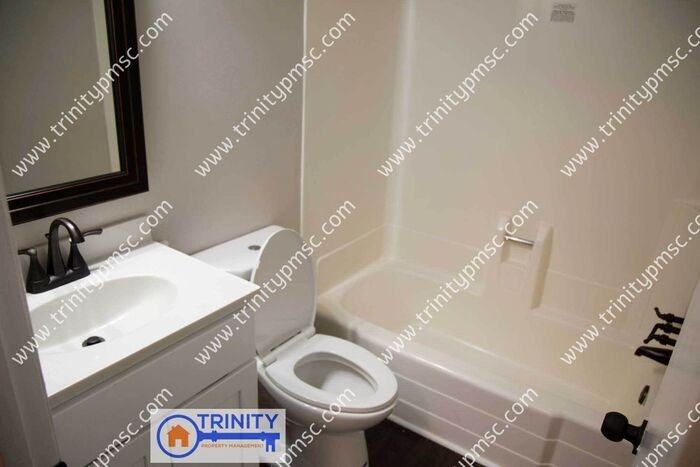 207 Dunwoody Ave #D15 - Photo 7 of 36