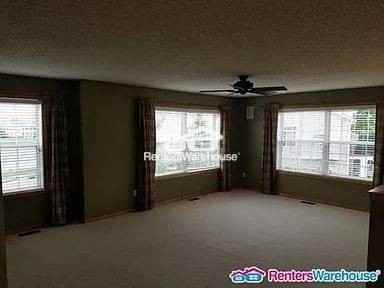 11212 Aberdeen St Ne #E - Photo 7 of 16