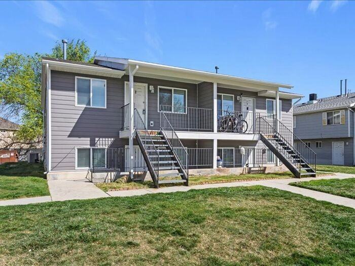 1536 W 3395 S #4-4 - Photo 2 of 22