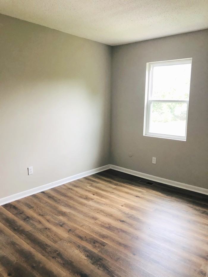 2126 Kimball Cir - Photo 6 of 17