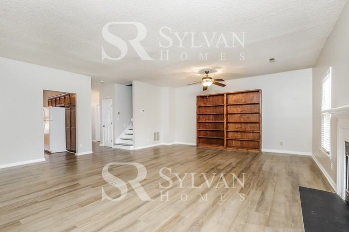 40 Milpond Ln - Photo 4 of 16