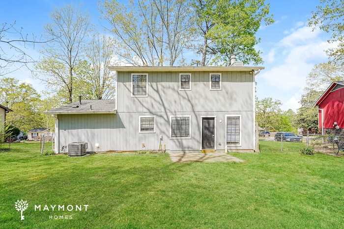 3044 Apple Valley Ln - Photo 3 of 3