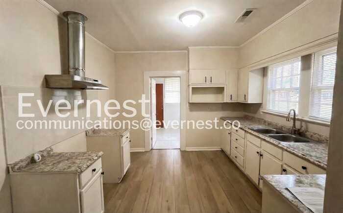 504 Francis Pl Sw - Photo 2 of 20