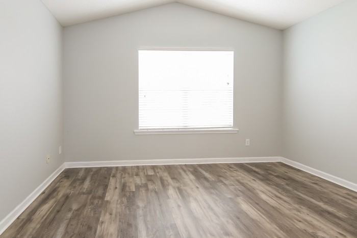 652 New Stock Dr - Photo 4 of 8