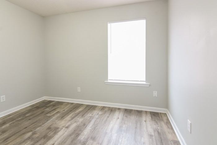 652 New Stock Dr - Photo 6 of 8