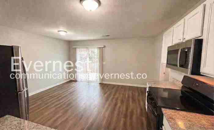 124 Blackwell Ct - Photo 4 of 26